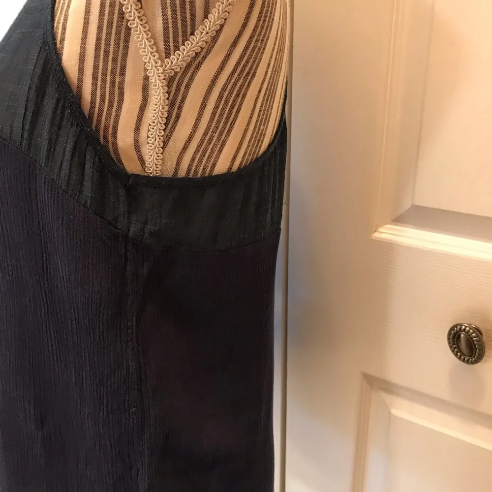 sleeveless Blue Top - Image 4