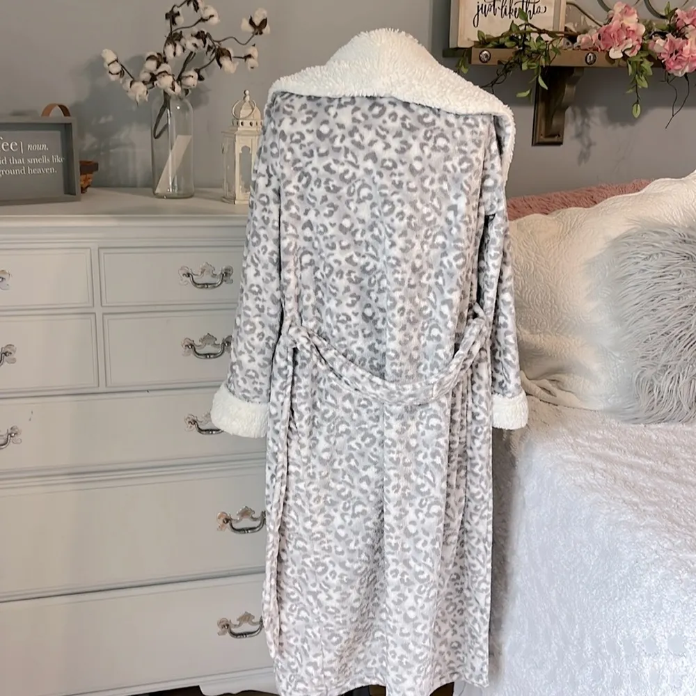Plush Midi Robe - Image 10