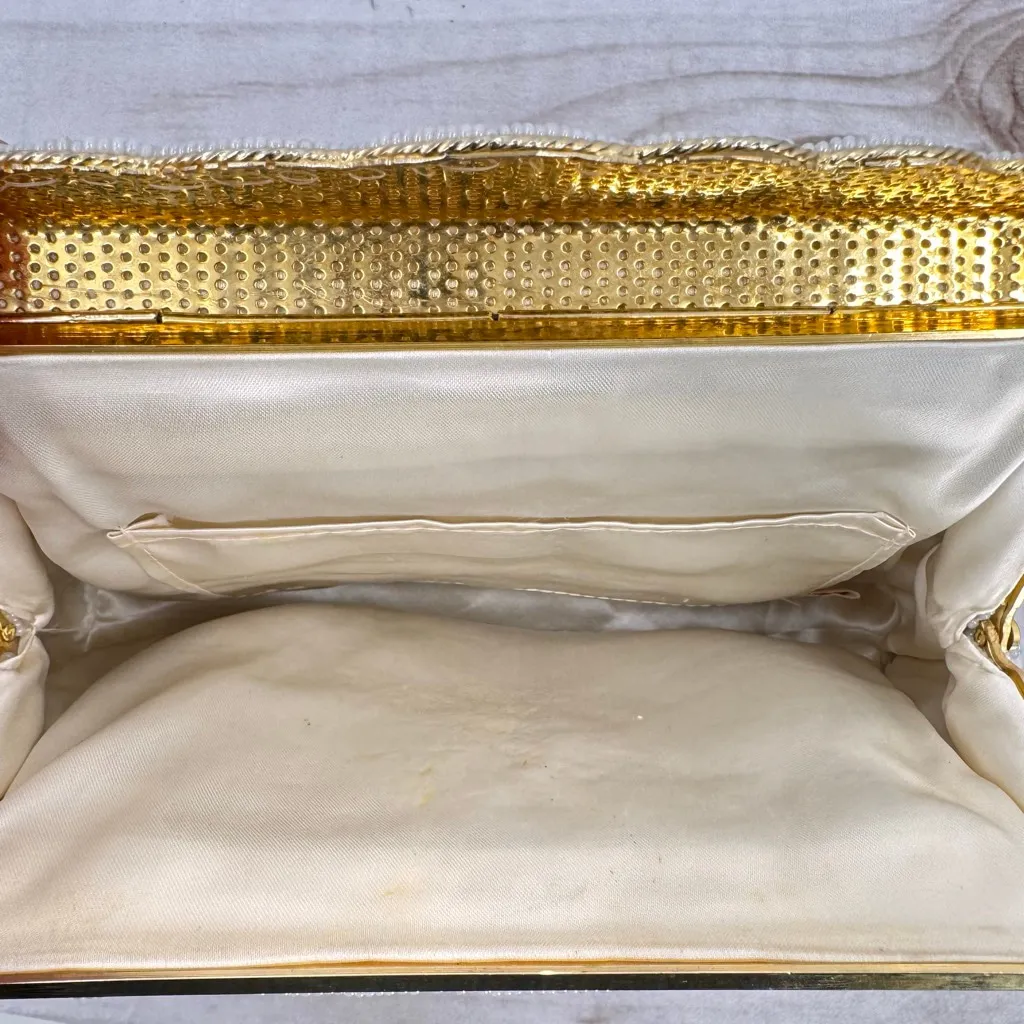 Antique Vintage 1950s Seed Beaded Clutch Purse Leaf Design Magnetic Closure Gold - Image 8