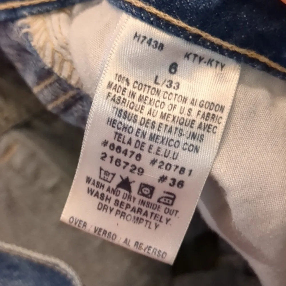 Tommy Hilfiger vintage jeans size 6 - Image 7