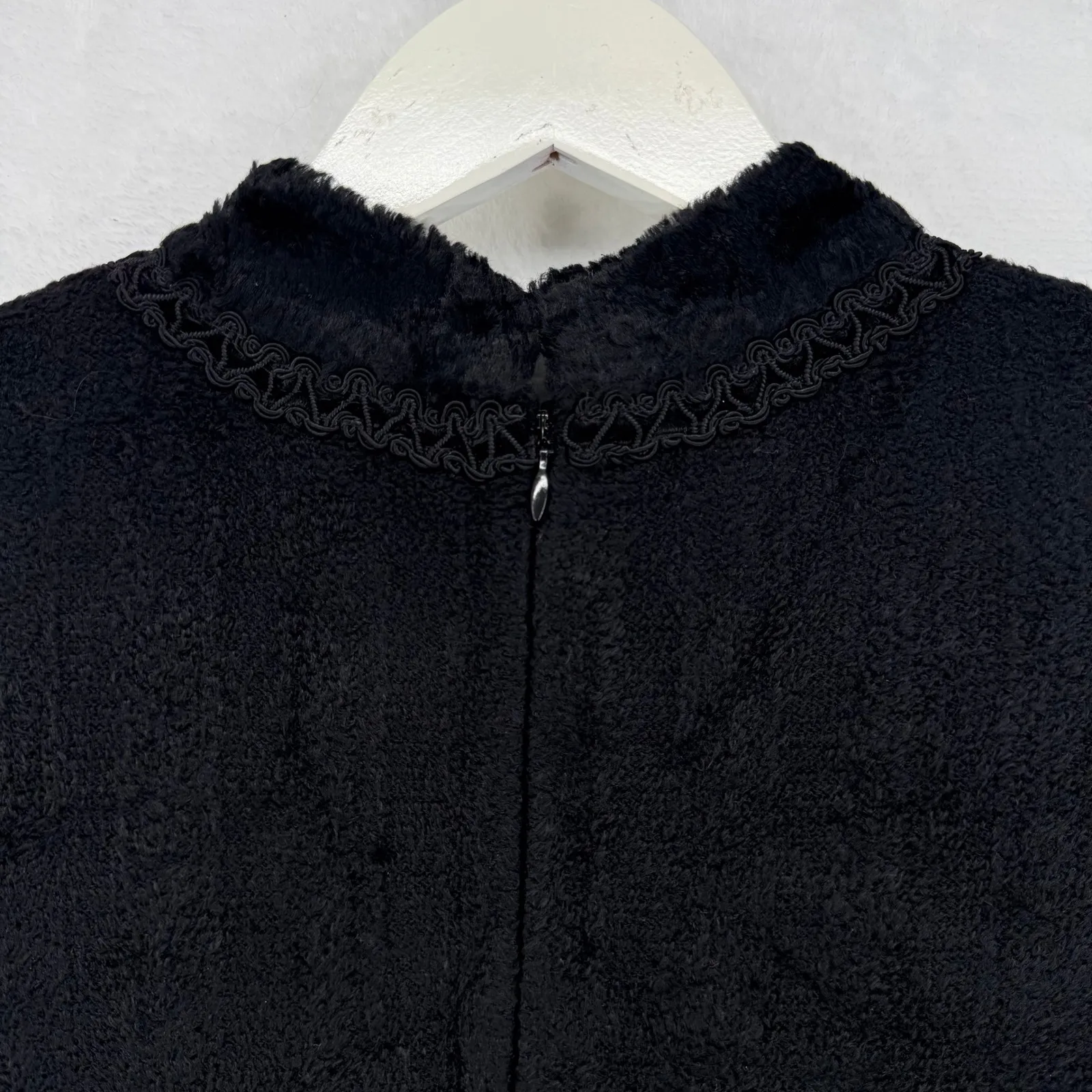 ST JOHN COLLECTION BY MARIE GRAY Black Textured Sheath Dress With Fur Trim Sz 8 - Image 9