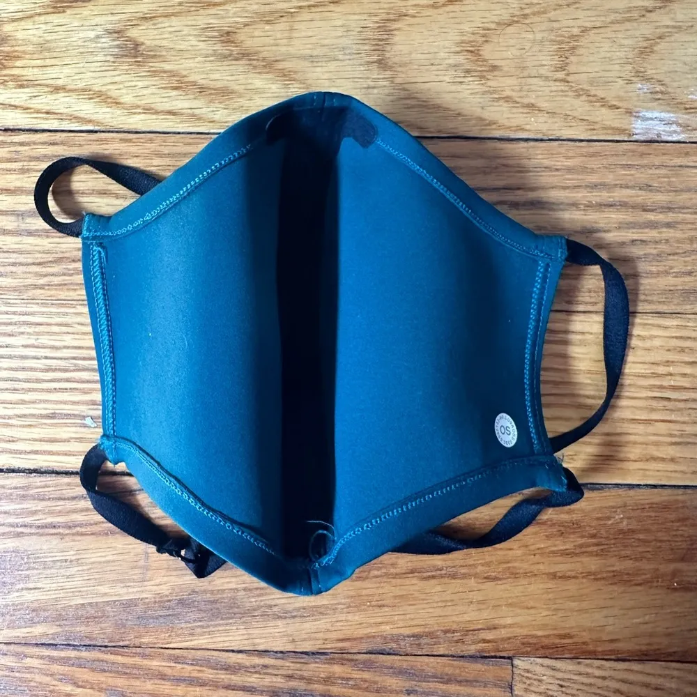 Lululemon  Face Mask Adjustable Dark Forest Green Emerald - Image 7