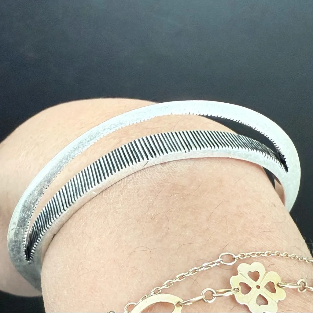 JENNY BIRD Silver-tone Textured Lines Open Design Cuff Bracelet 18.1g. - Image 10