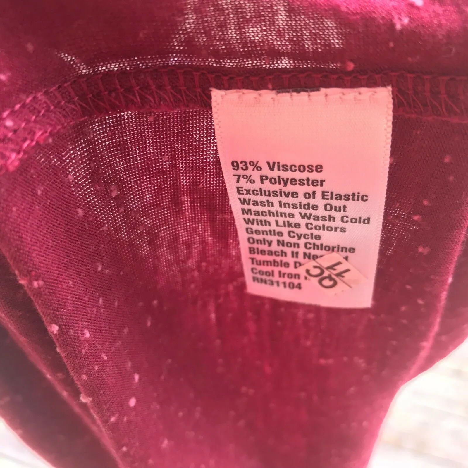 True Craft Womens Juniors Top Size XS Ruffle Cold Shoulder Knit‎ Red Crimson NEW - Image 7