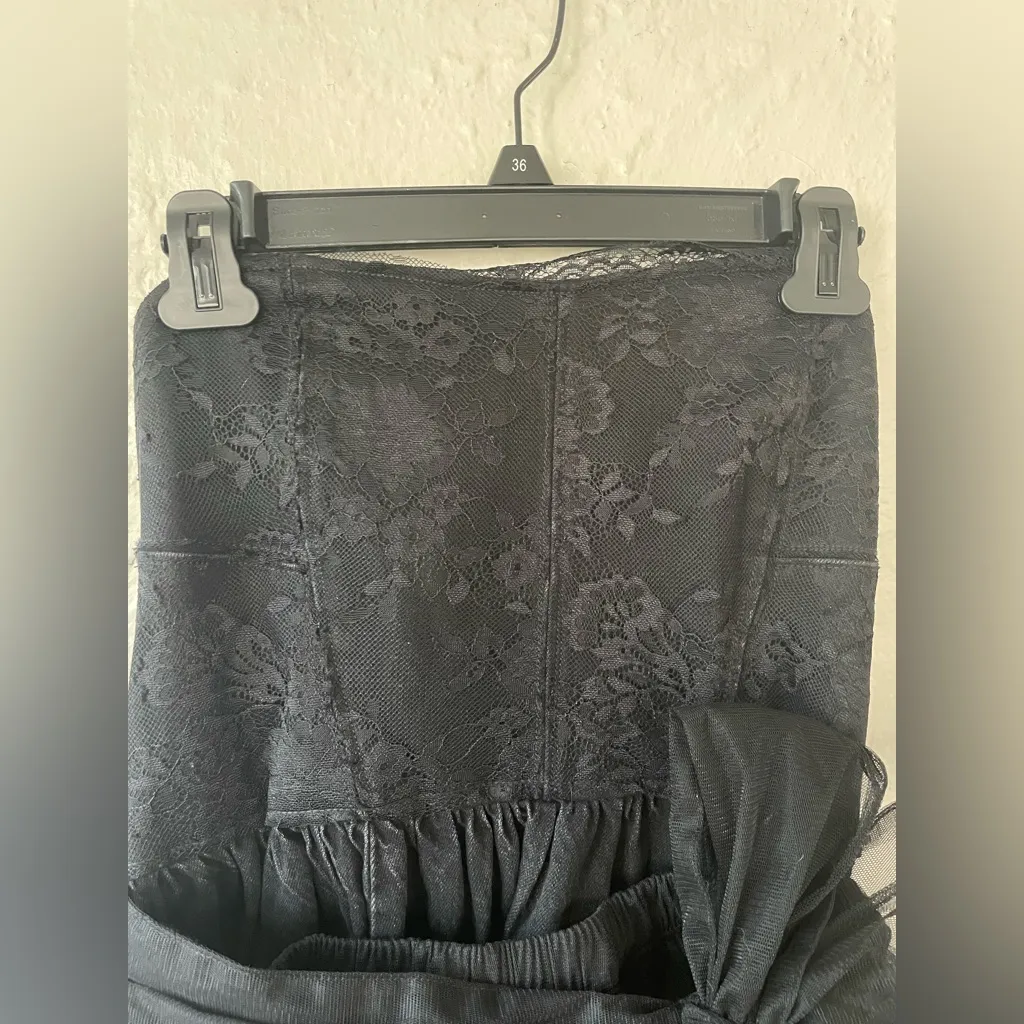 NWT Pilcro Black Strapless Detachable Tulle Lace Hourglass  Midi Dress; size M - Image 7