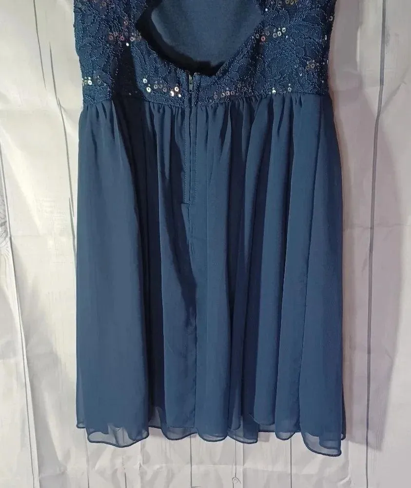 Speechless navy blue sleeveless formal dress - Image 9