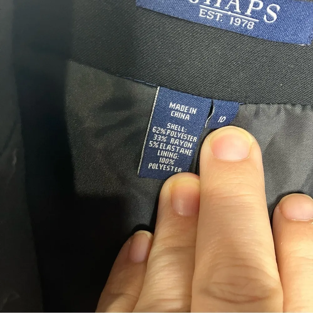 CHAPS  4 button blazer black size‎ 10 - Image 4