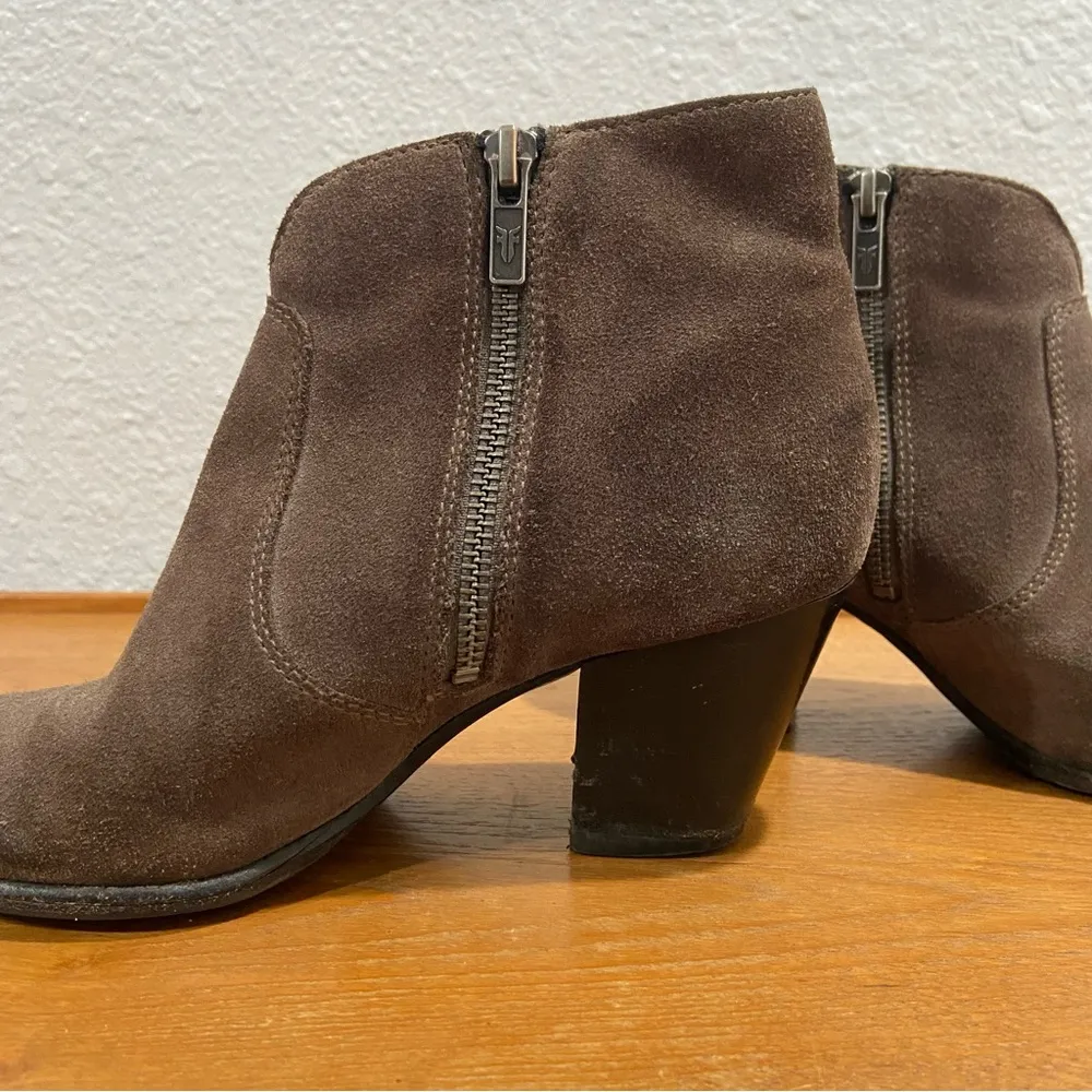Frye  Jennifer Brown Suede Leather Zip Up Ankle Boots Women’s Size 7 - Image 7
