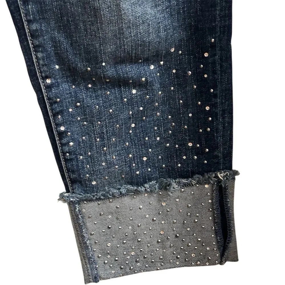 Soho Women's Curvy Boyfriend Jeans Size 10 Blue Distressed Denim Cuffs - Image 5