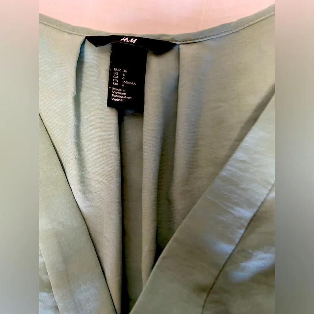 H&M size 6 blouse sleeveless Seafoam Green Blue $40 - Image 2