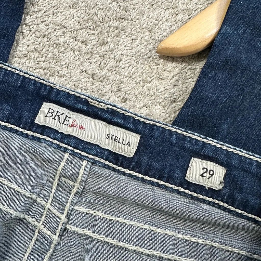 BKE Denim Women’s Stella Stretch Cropped Jeans Low Rise in Medium Wash 29 - Image 9