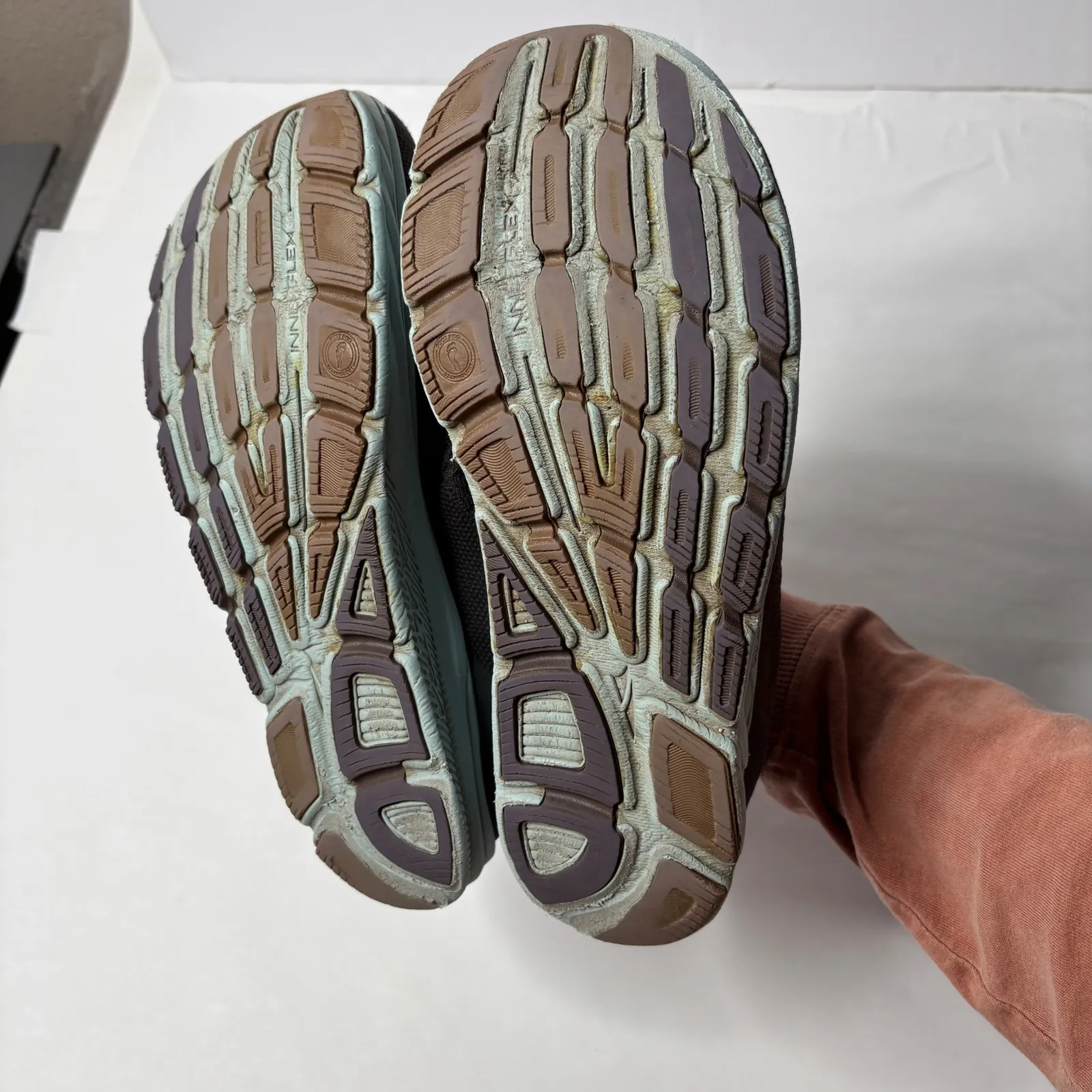 Altra Torin 4.5 Womens Running Shoes Gray Purple Lace Up‎ Sneakers Size 8 Brown - Image 11