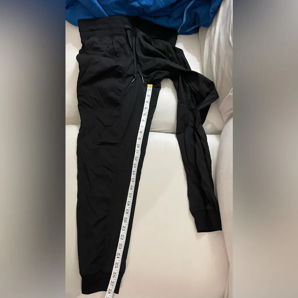 Lululemon Dance Studio Mid Rise Joggers Black with Pockets Size 10 - Image 10