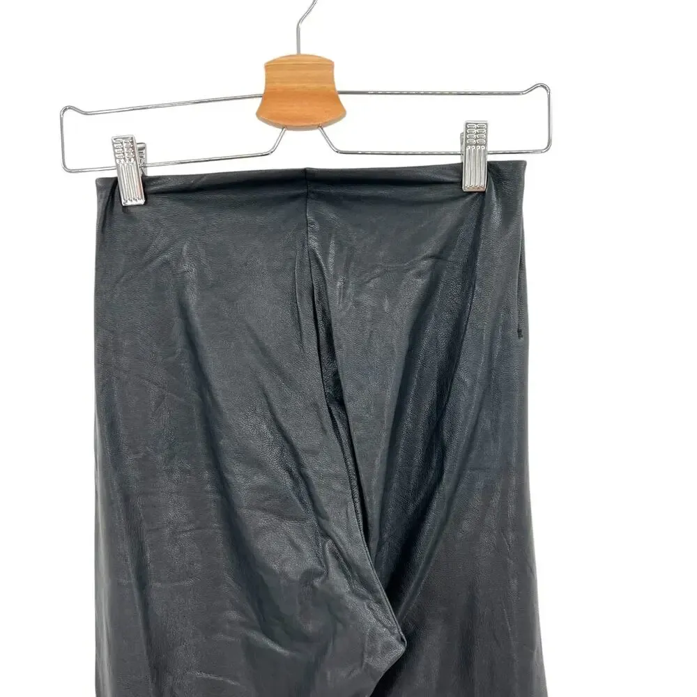 Commando Control‎ Faux Stretch-Leather Leggings In Black Size Medium - Image 8