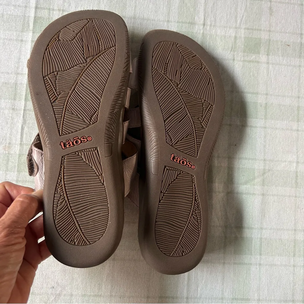 Taos Footwear Women's Beige Strappy Sandals Tan Size 8 - Image 3