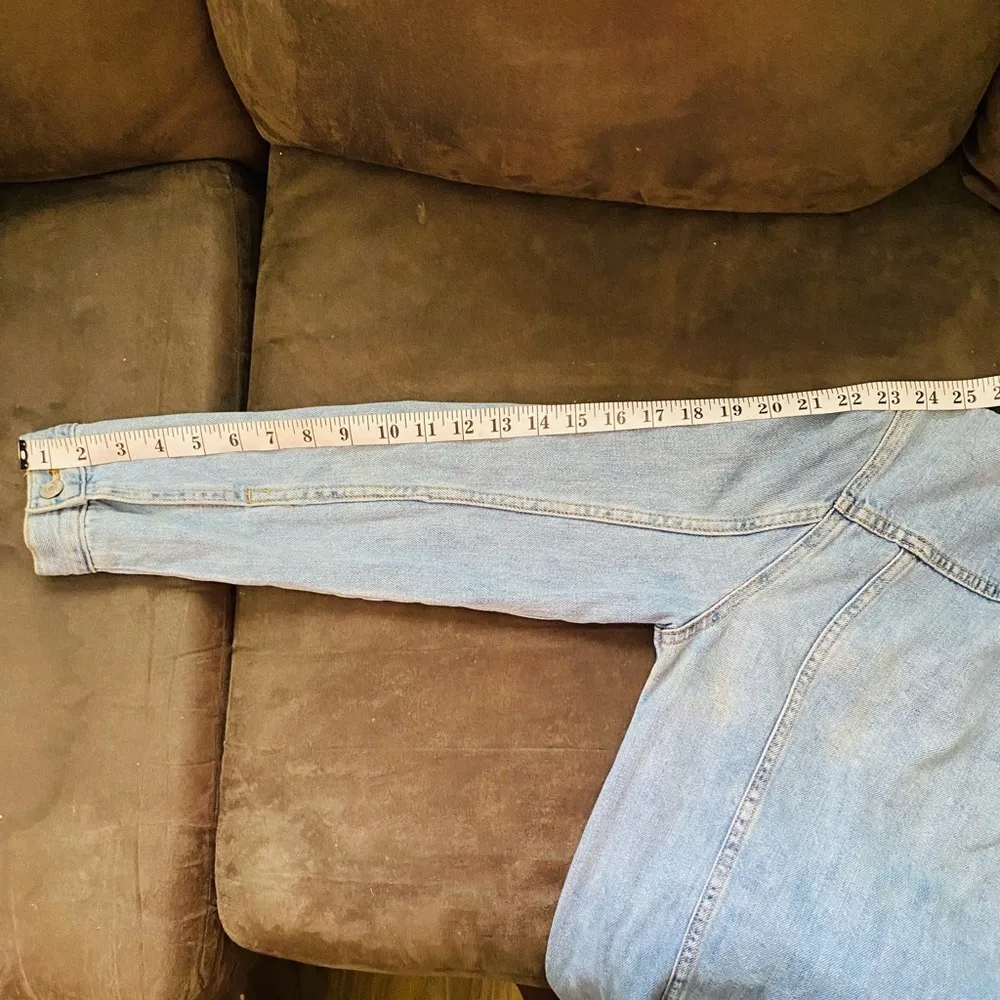 GAP women all button down thick jeans jacket (boyfriend size jacket) - Image 8