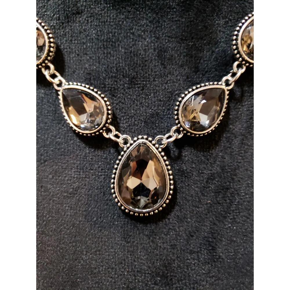 Womens Gold Tone Rhinestone Champagne Teardrop Crystals Link Necklace Jewelry - Image 3