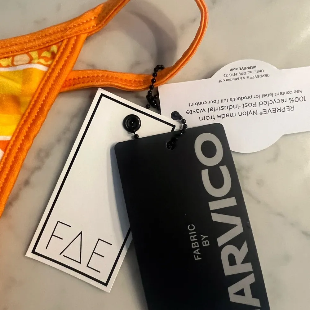 New Fae Swimsuit Bikini Set Lumi Top Jones Bottoms Sundown Small NWT $188 Orange - Image 8