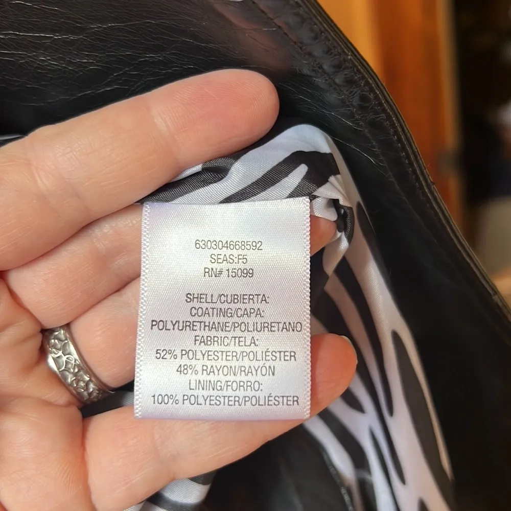 Vintage BONGO Black Faux Leather Motorcycle Jacket Size Medium - Image 9