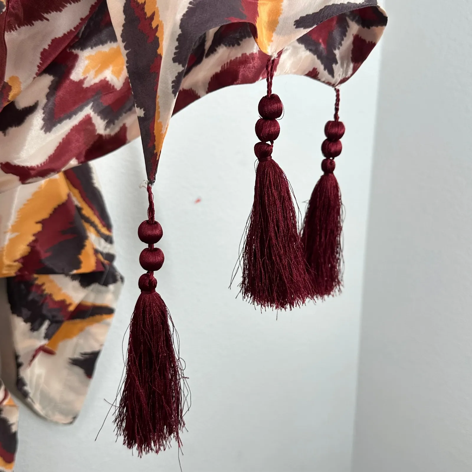 Farm Rio Maroon Waist Shoulder Wrap Scarf Tassel Open Front Abstract Print Tank‎ - Image 5