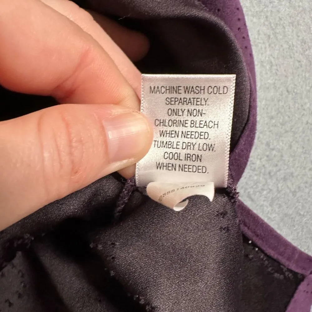 Croft  Barrow Woman 1X Purple Long Sleeve Button Up Suede-Like Blouse Shirt - Image 9