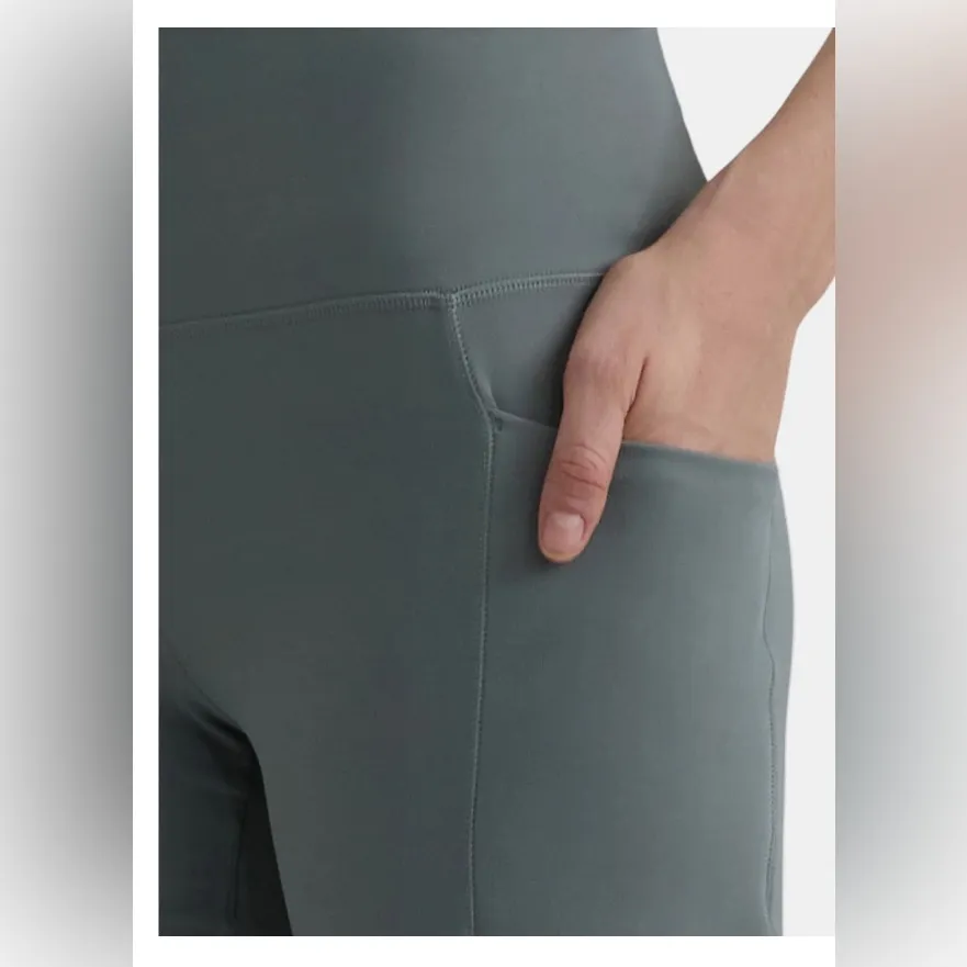 NEW Women's Avia SoftSculpt Flare Pants
Leggings With Side Pockets Size XXL 20 - Image 4