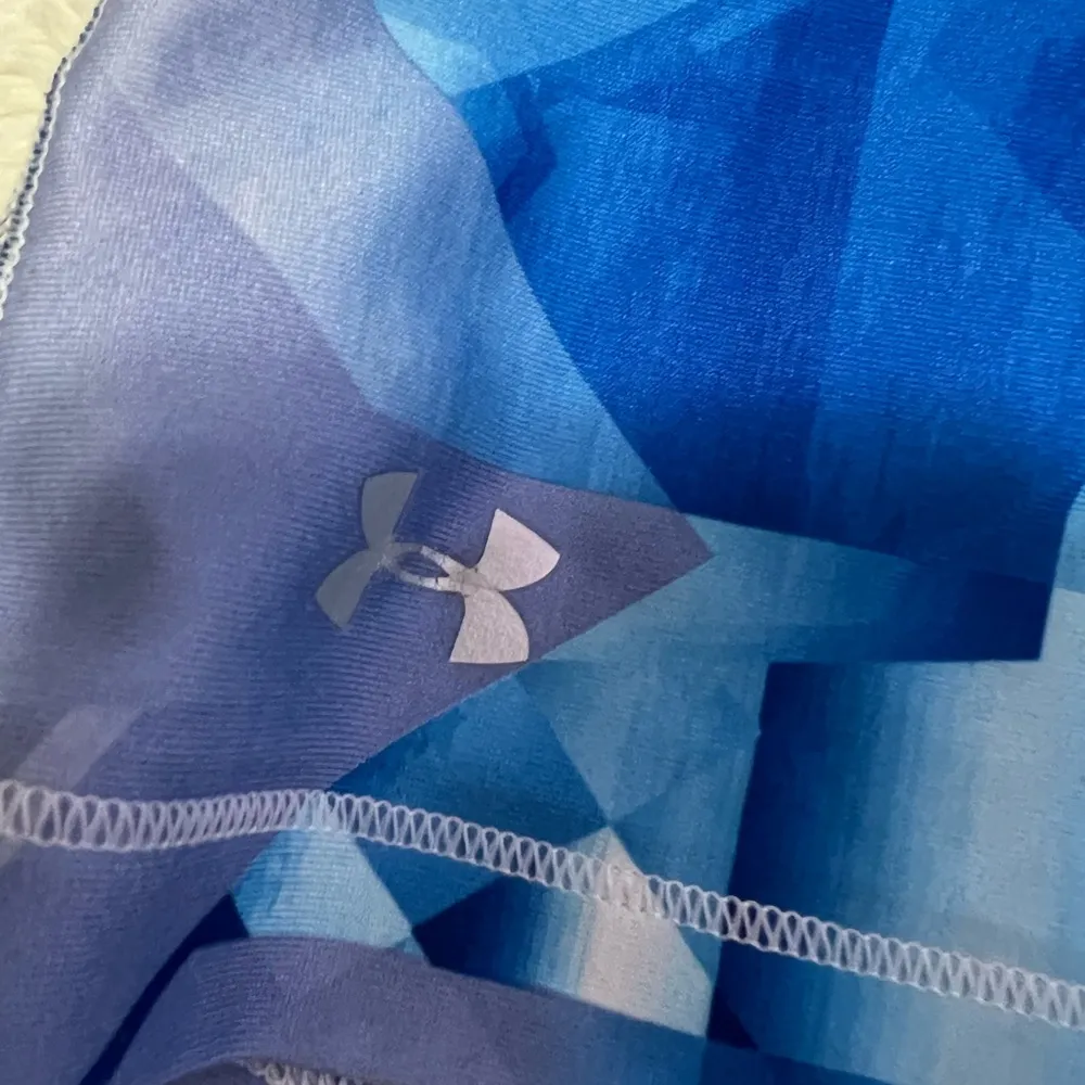 Blue and purple under armor shorts - Image 2