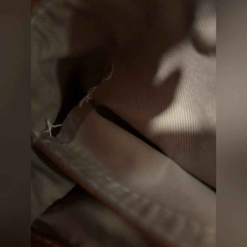 London Fog Brown 4 Compartment Handbag - Image 15