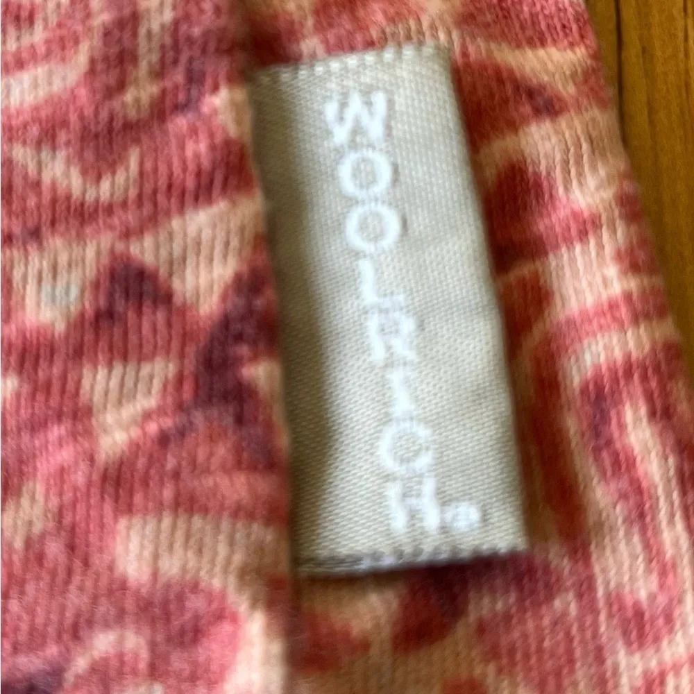 shirt, size Large. This is a short sleeved button up. - Image 4