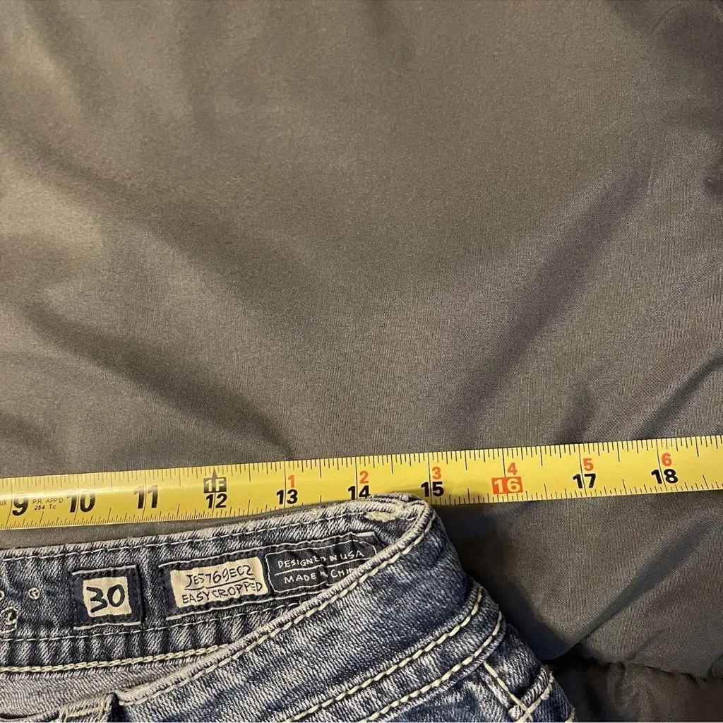 Miss Me Jeans Size 30 Easy Cropped 22” Inseam Sequin Wide Stitch Capri JE5769EC2 - Image 4