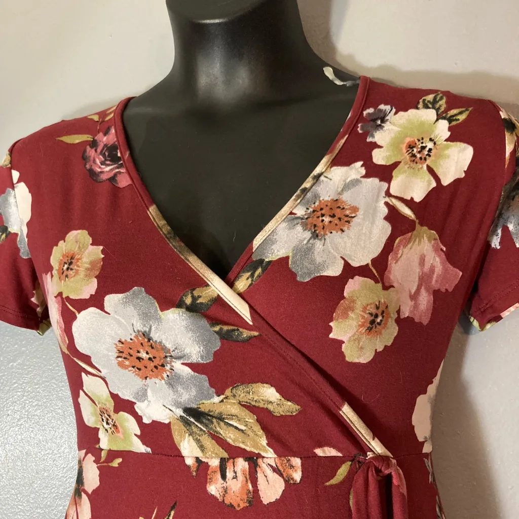 LA Gypsy Floral Maxi Dress in Burgundy - Image 3