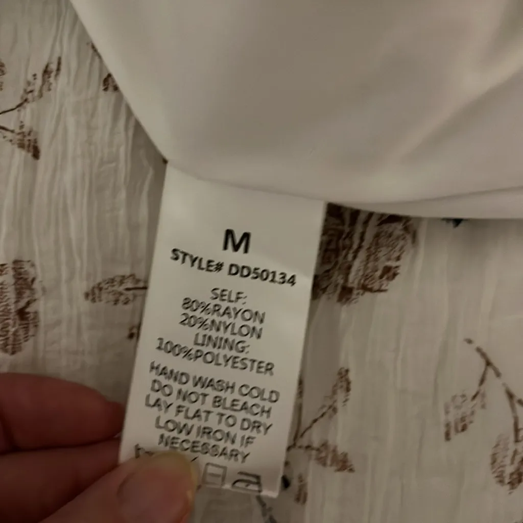 Boutique Floral dainty cut out and tie back dress M White Size M - Image 7