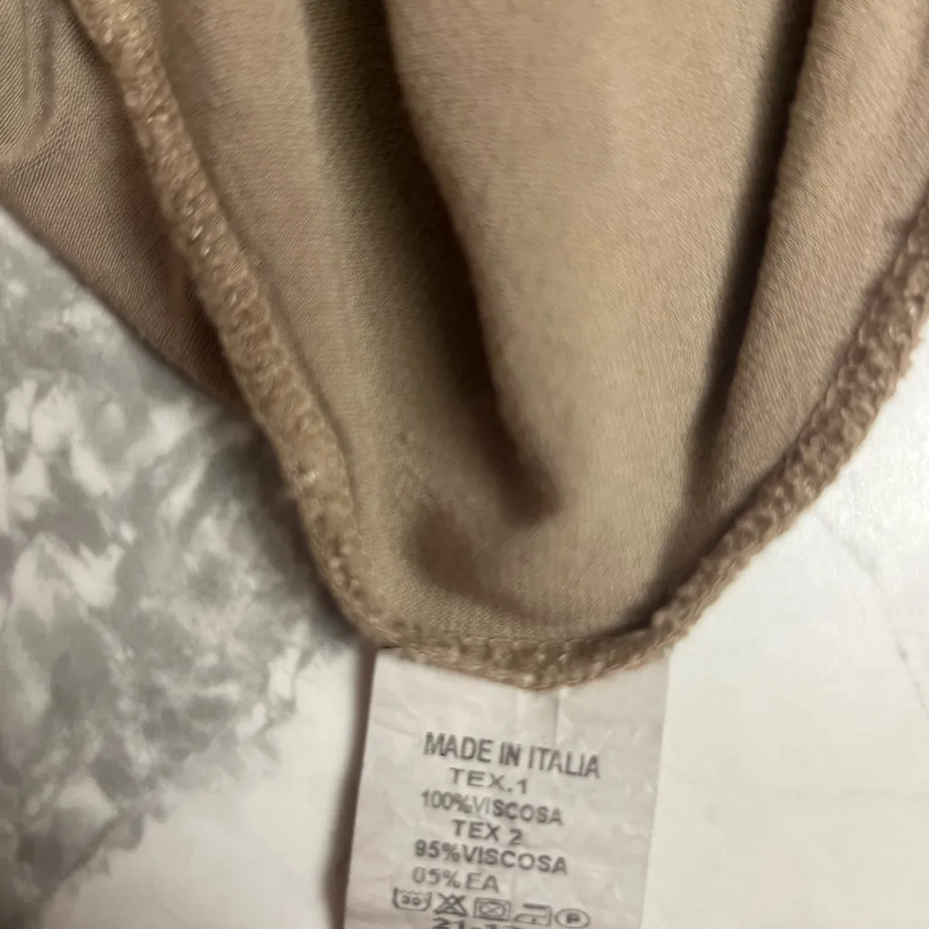 Chic Tan Women's Blouse Size M - Image 6