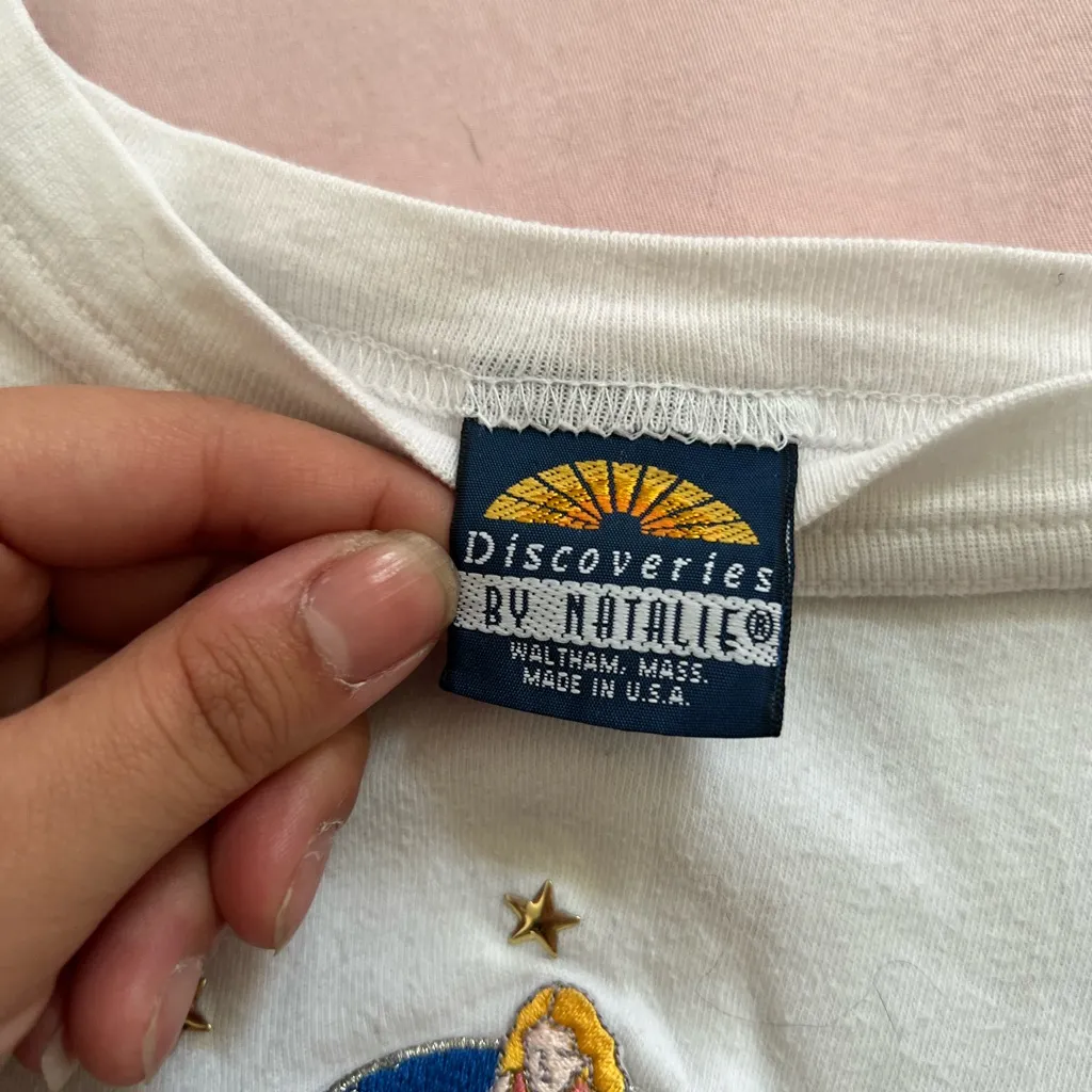 Vintage White Crop Top with Blue Embroidery Size L - Image 3