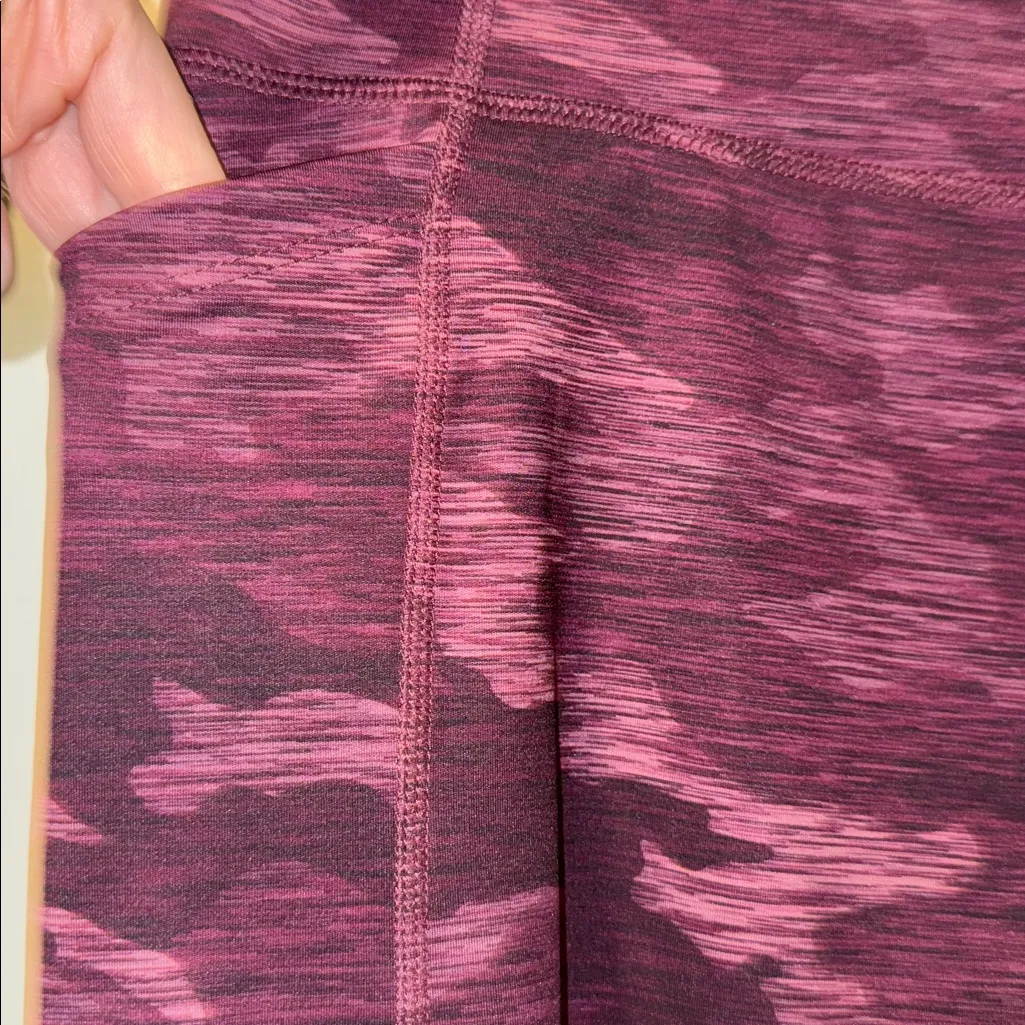 Avia Camo Leggings w Side Pockets Purple Camouflage Print Women’s XXL 2X 20 - Image 4
