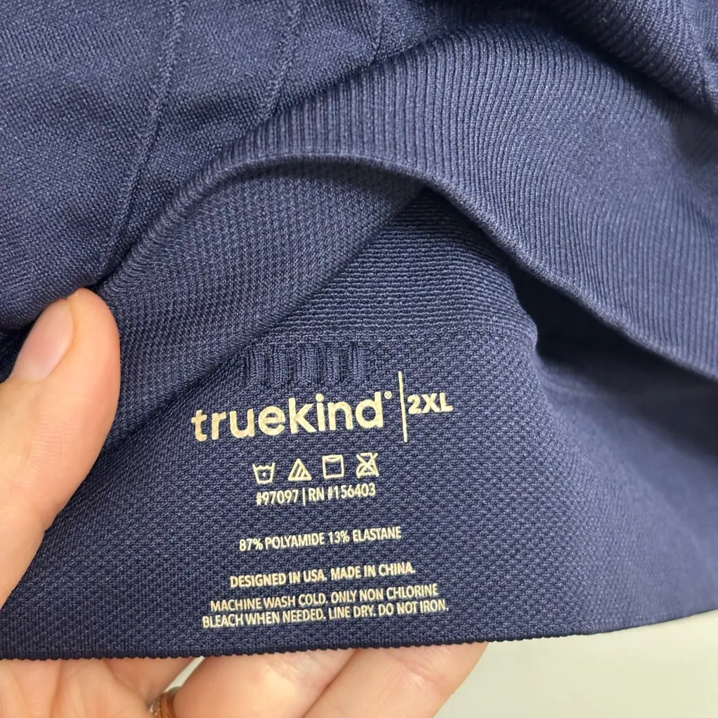 NWT TrueKind Reactive Sport Bra in Navy Blue - Image 3