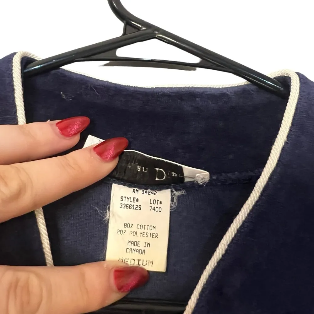 Vintage 1980s Christian Dior Women's Medium Navy Velour House coat/Dressing Gown - Image 3