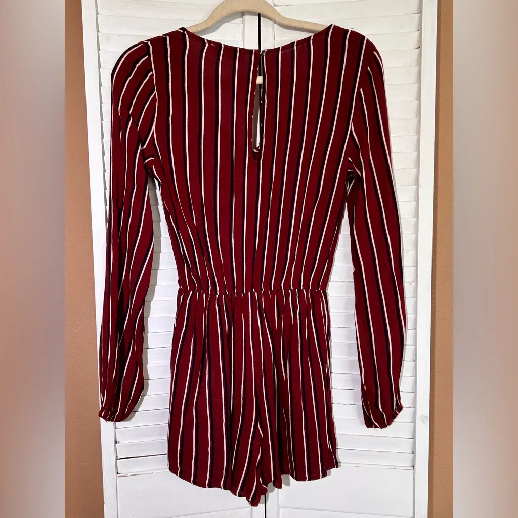 Hollister Co size Small Long Sleeve striped romper - Image 2