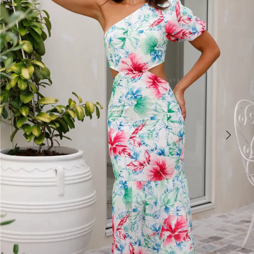 NWT HELLO MOLLY WHERE WILDFLOWERS BLOOM ONE SHOULDER MAXI DRESS PRINT size-S - Image 11