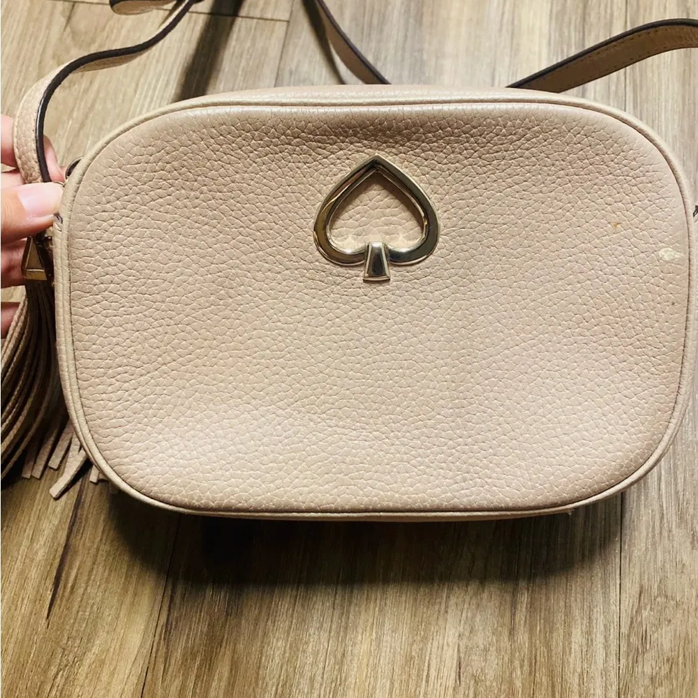Kate Spade Cream Crossbody Camera Bag with Tassel - Image 2
