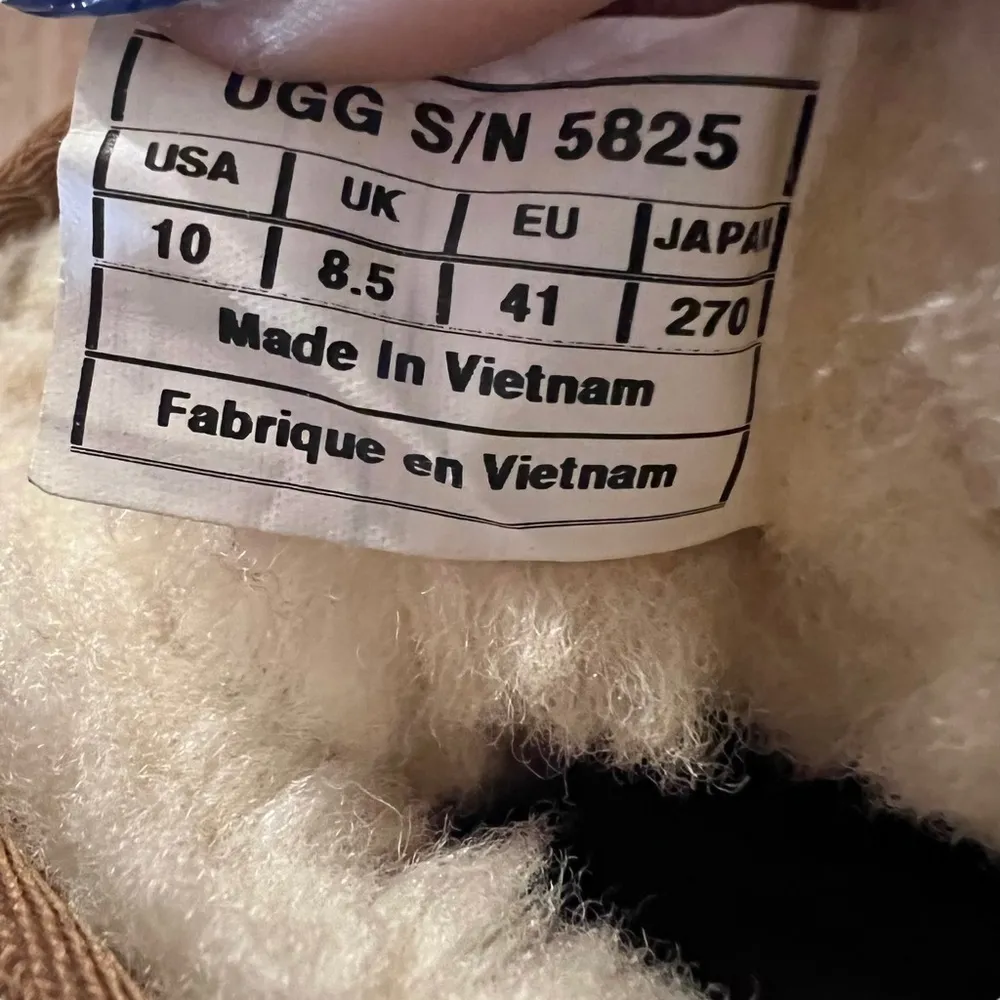 UGG Classic Short Boots Sz 10 - Image 9