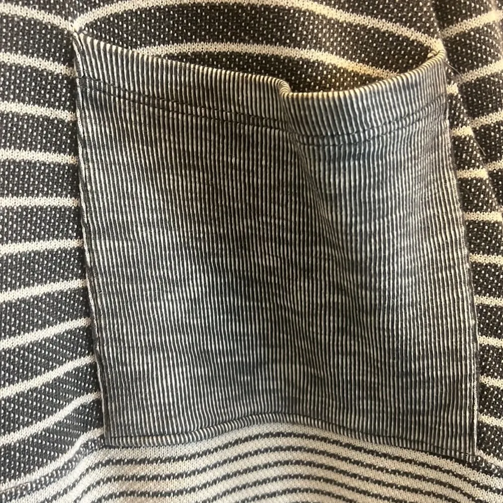 Anthropologie Saturday Sunday top New!!✨ - Image 2