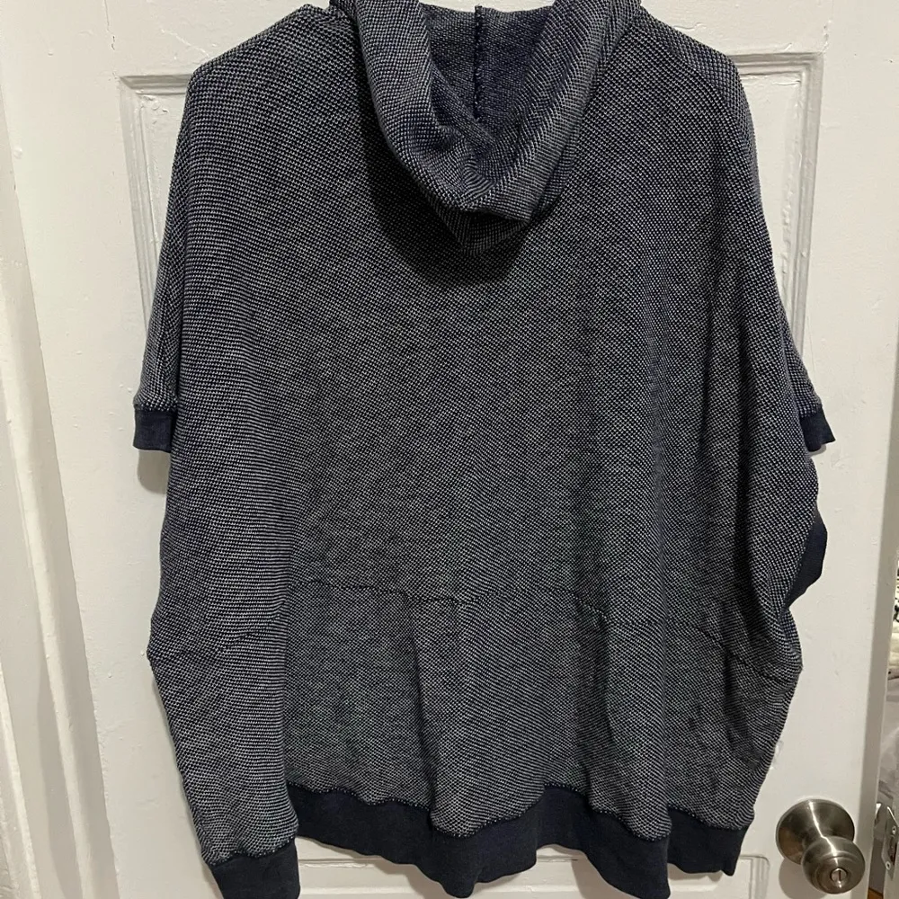 Aerie short sleeve cover up size M - Image 2