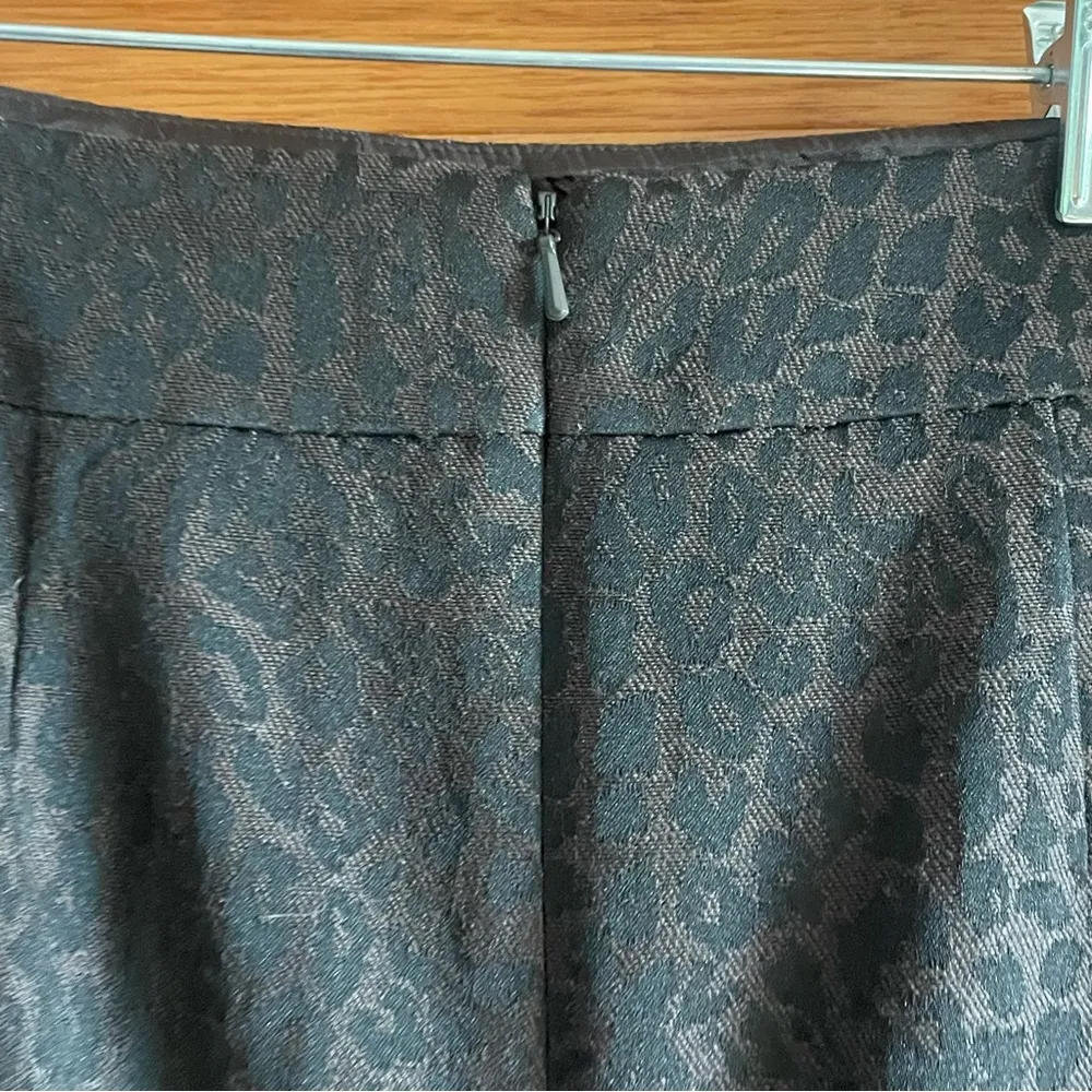 Ann Taylor Elegant brown/black leopard print Pencil Skirt size 10P - Image 3