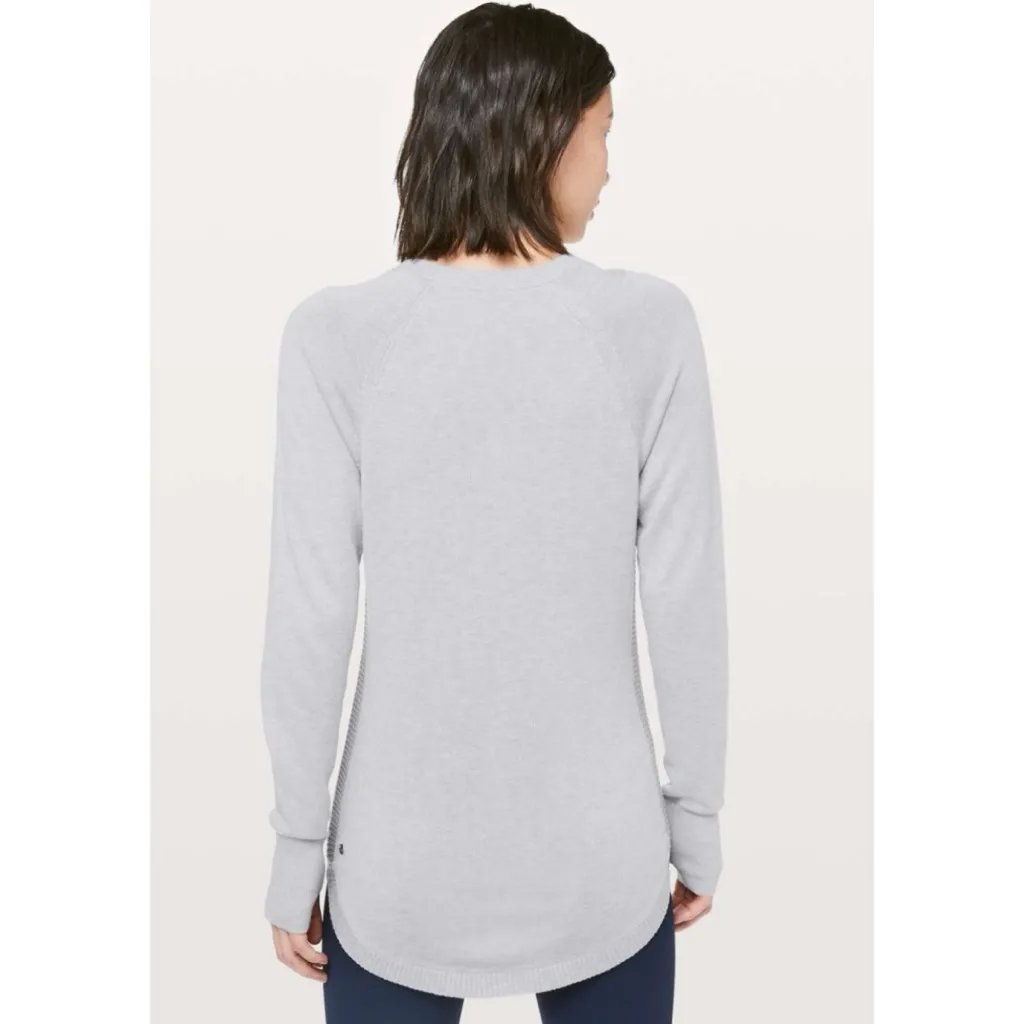 Lululemon Hello Aloe Pullover Sweater in Silverscreen Size 6 - Image 2