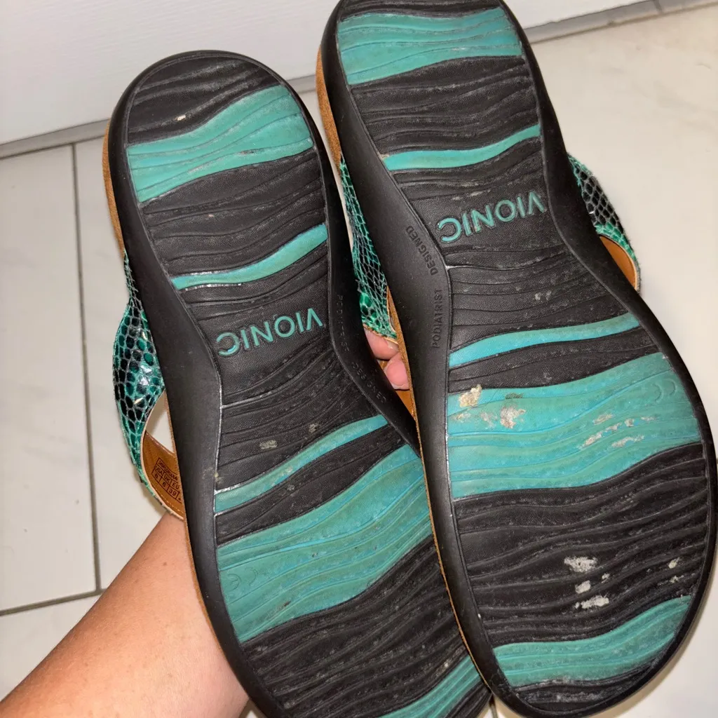 Vionic Womens Floriana Teal Snake Leather Turquoise Sandals Flip Flops - Image 3