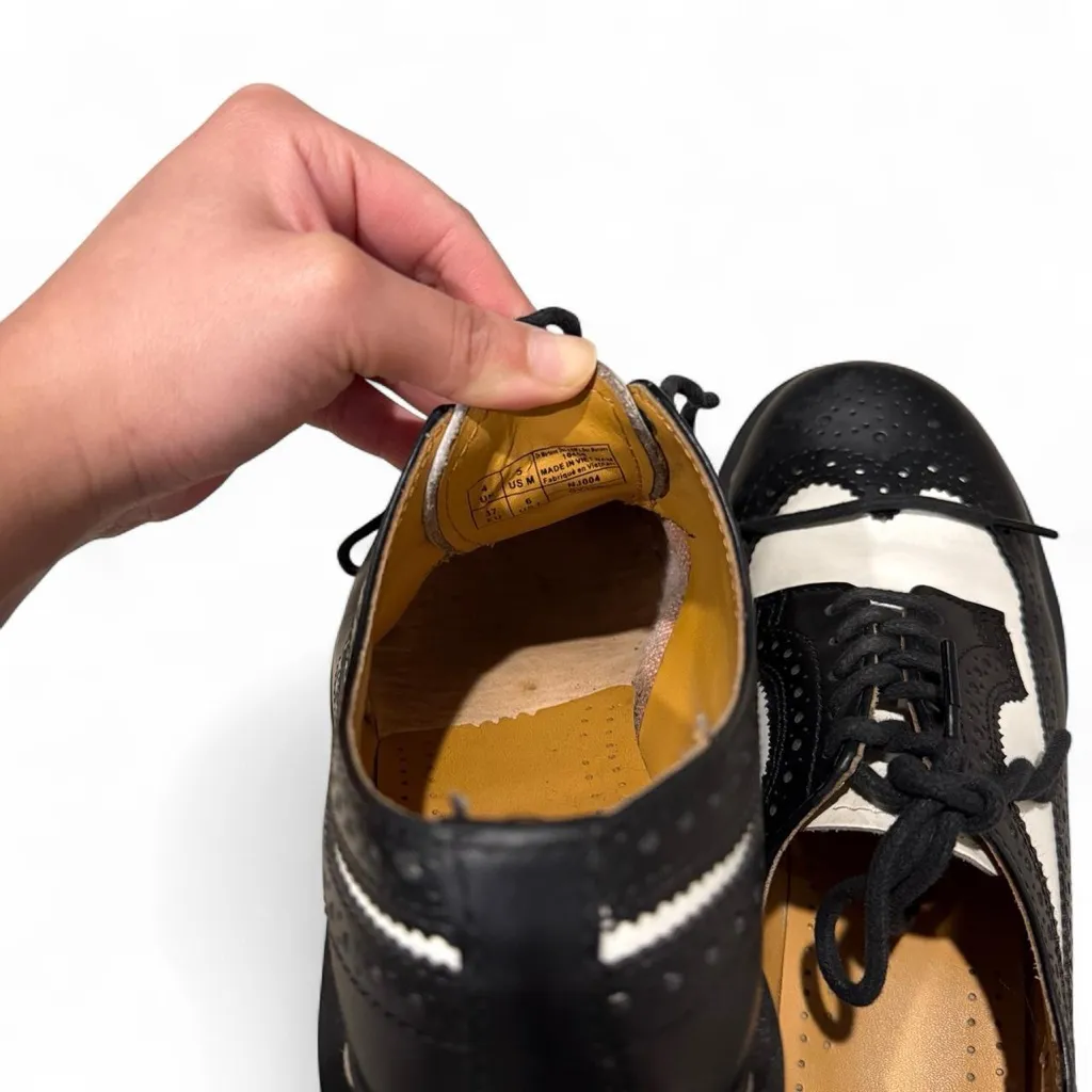 Dr. Martens 3989 Bex Smooth Leather
Brogue Shoes - Image 6