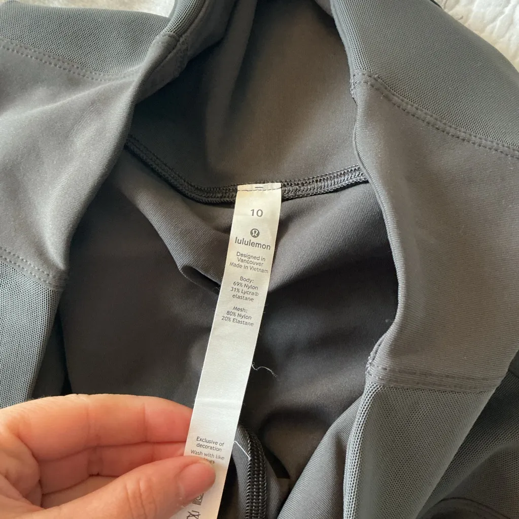 Lululemon Limited Edition LAB Collection Leggings size 10 - Image 5
