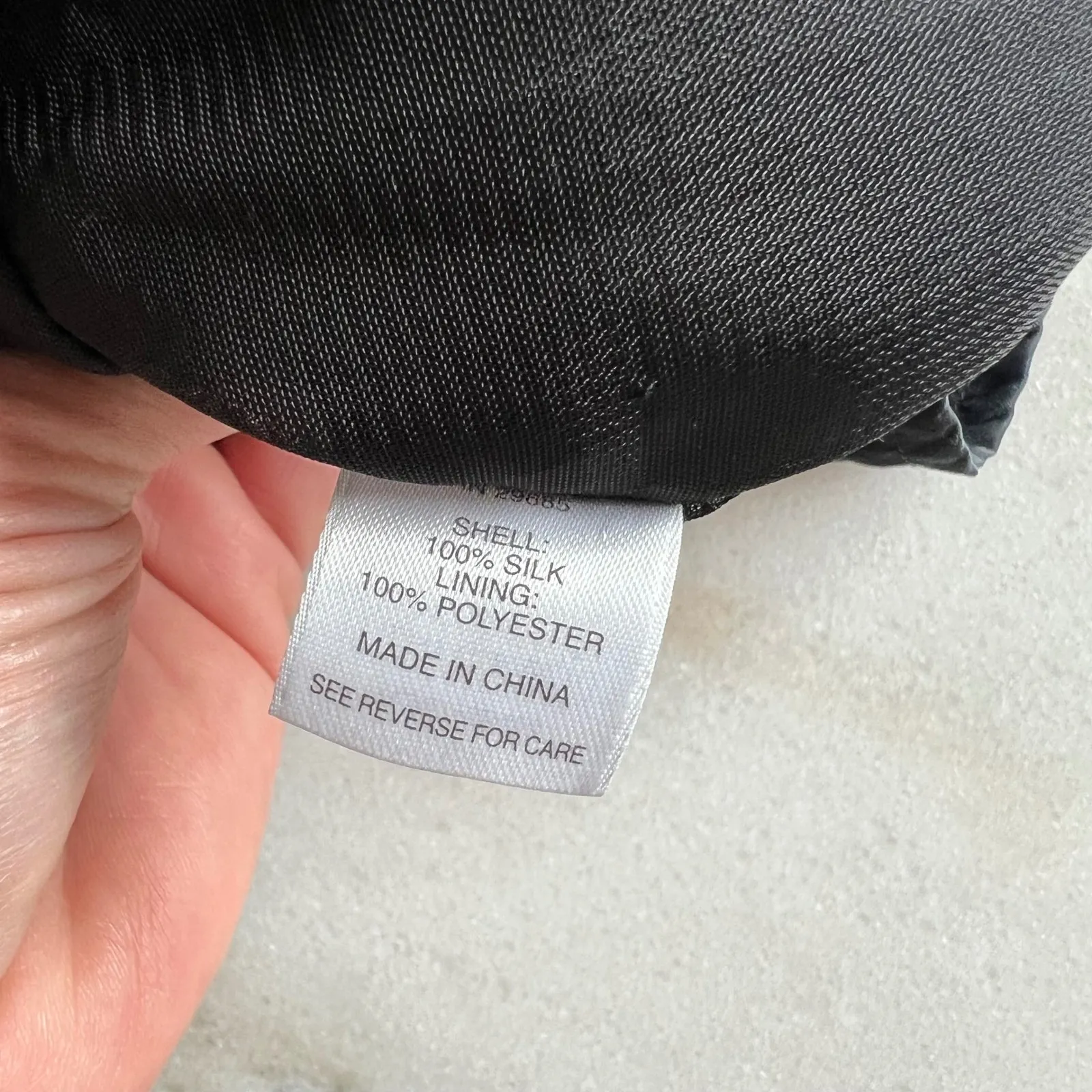 Pendleton Silk Tank Top Sleeveless Blouse Casual Black Top Size M - Image 7