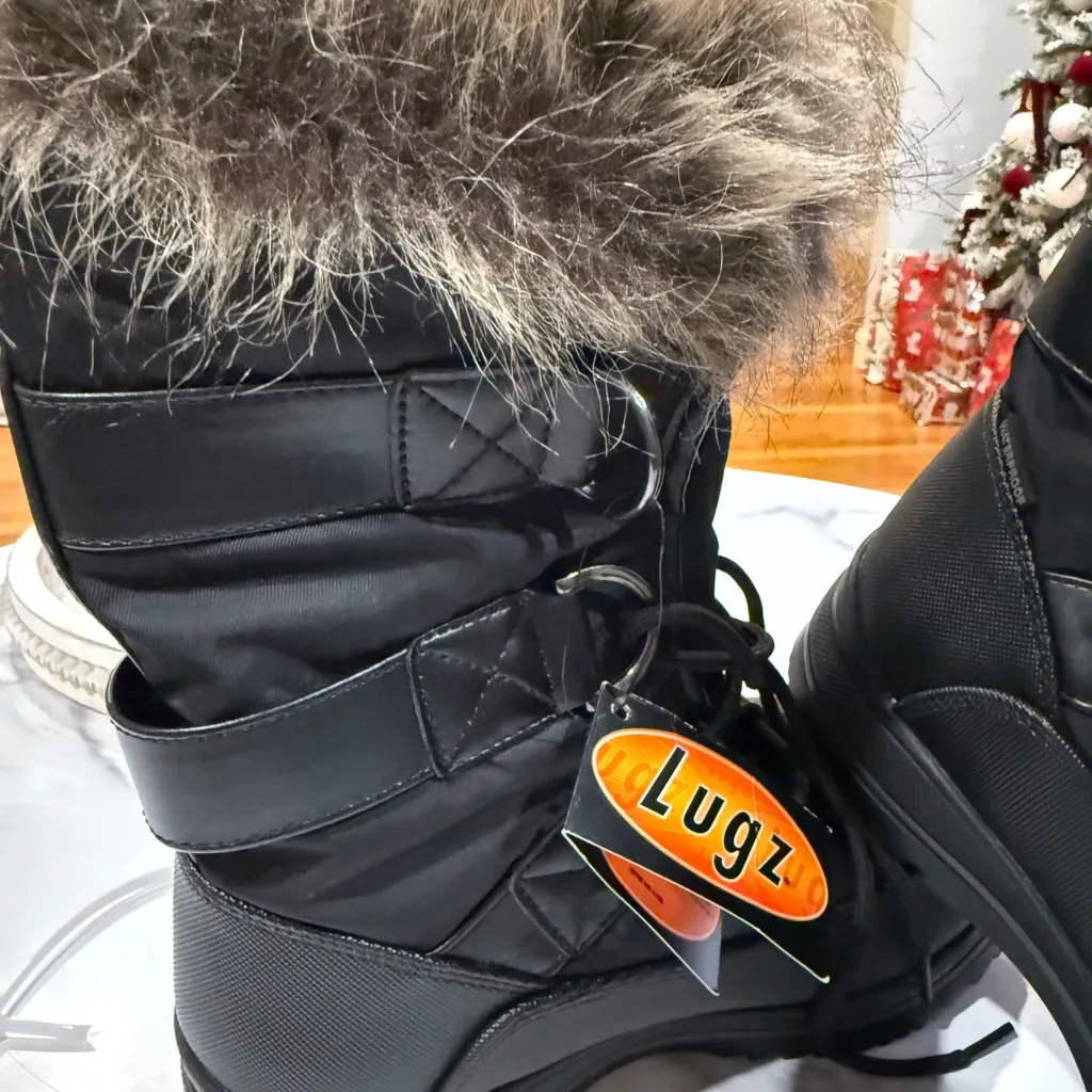 Lugz Black Boots with Faux Fur Trim Size 8 - Image 3